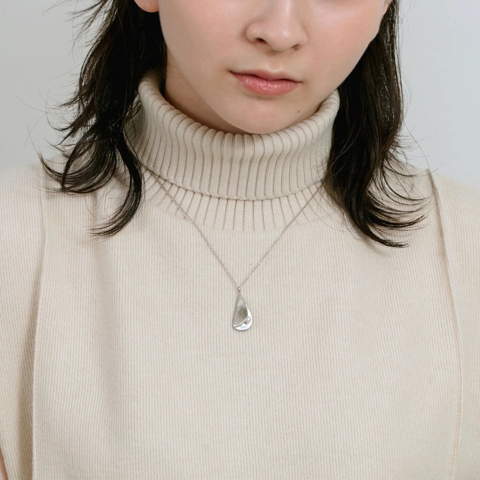 embrace-nc-02 silver 【Neck-018-SV】