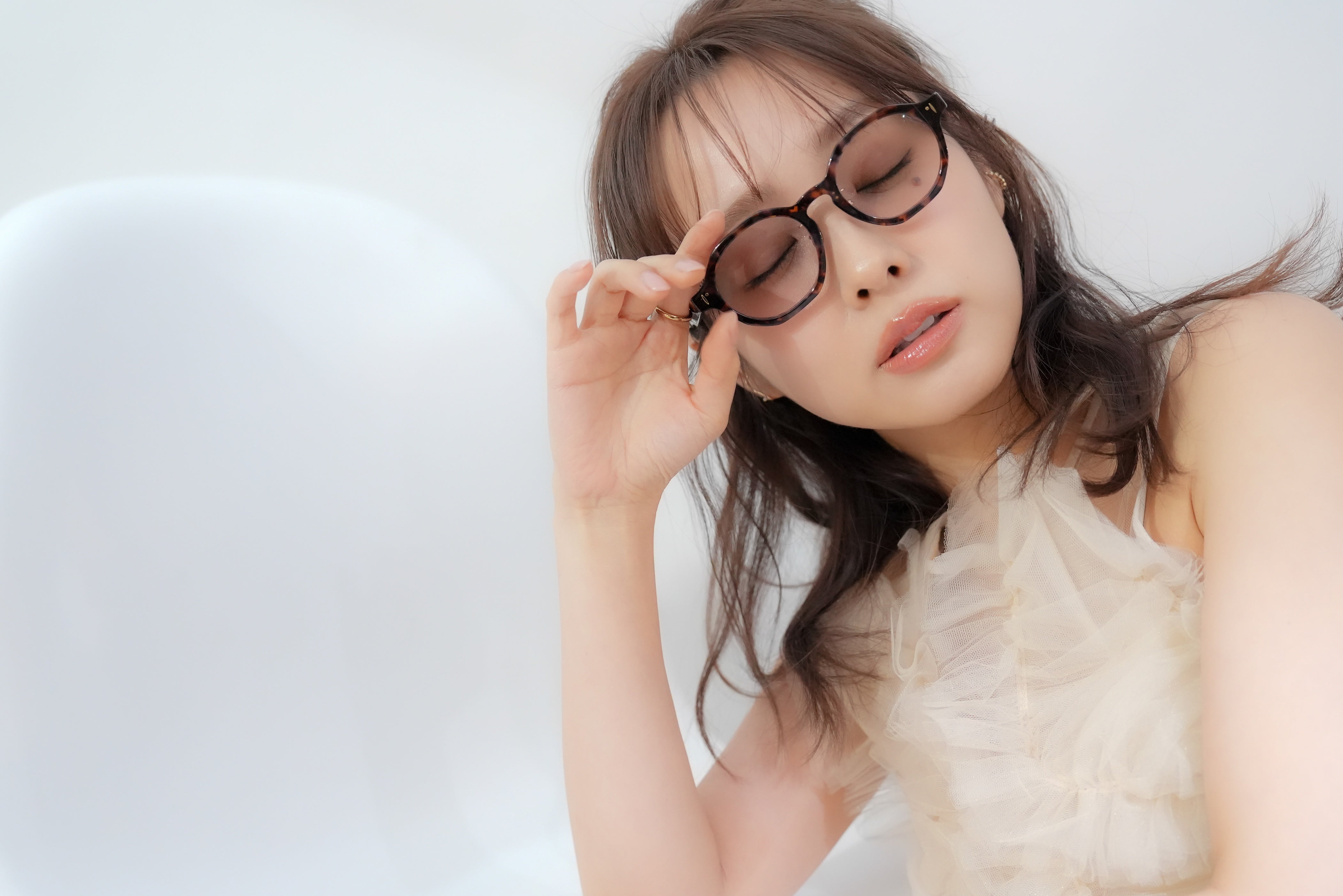 前田希美×Re:See link/Demi Brown ローズグレー25%レンズ