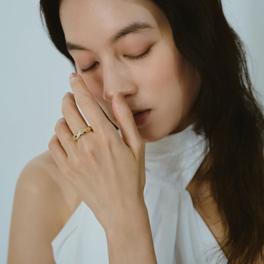 【bonbon】フローイングメレリング gold【 RING-042-GD】