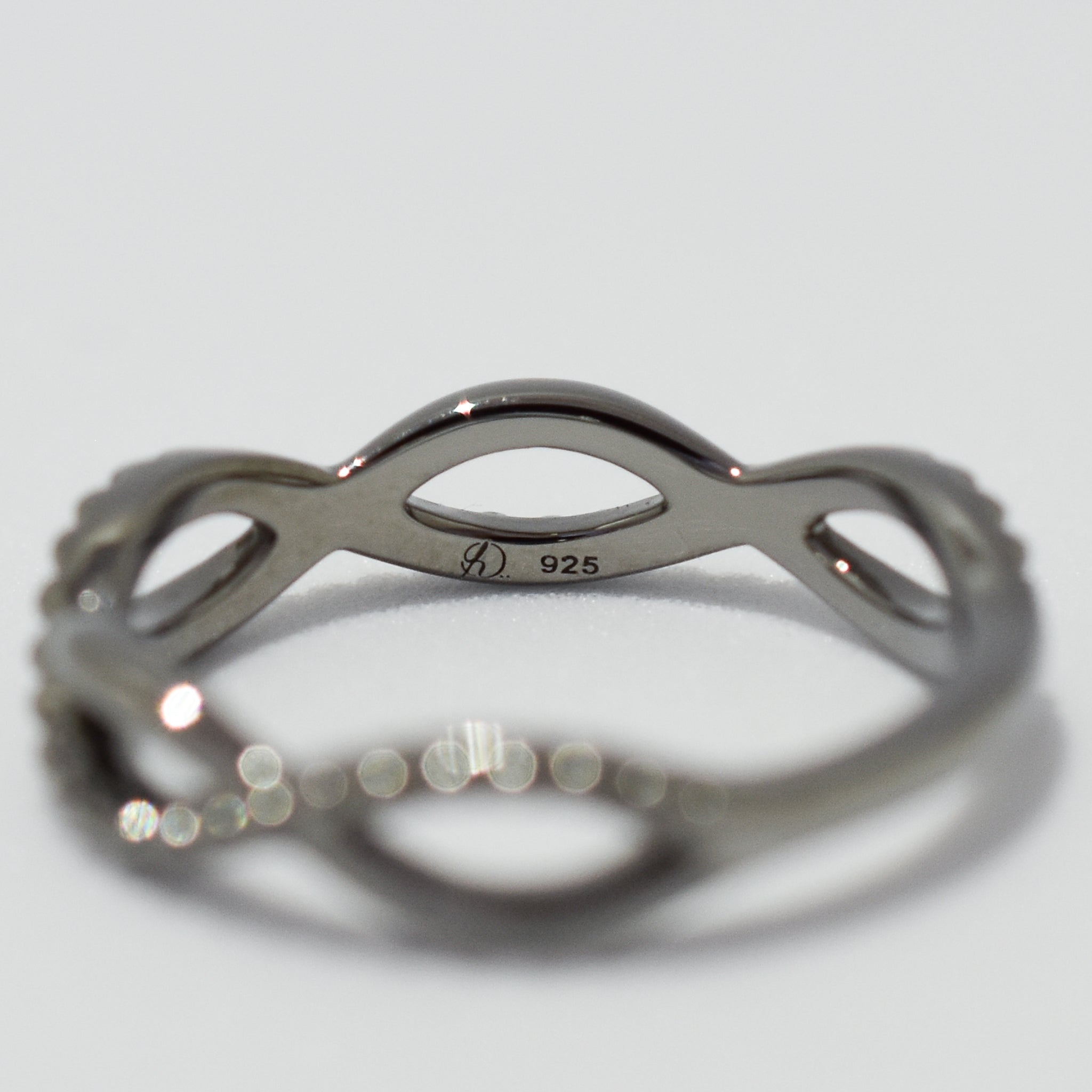 dressing-1-black【RING-024】