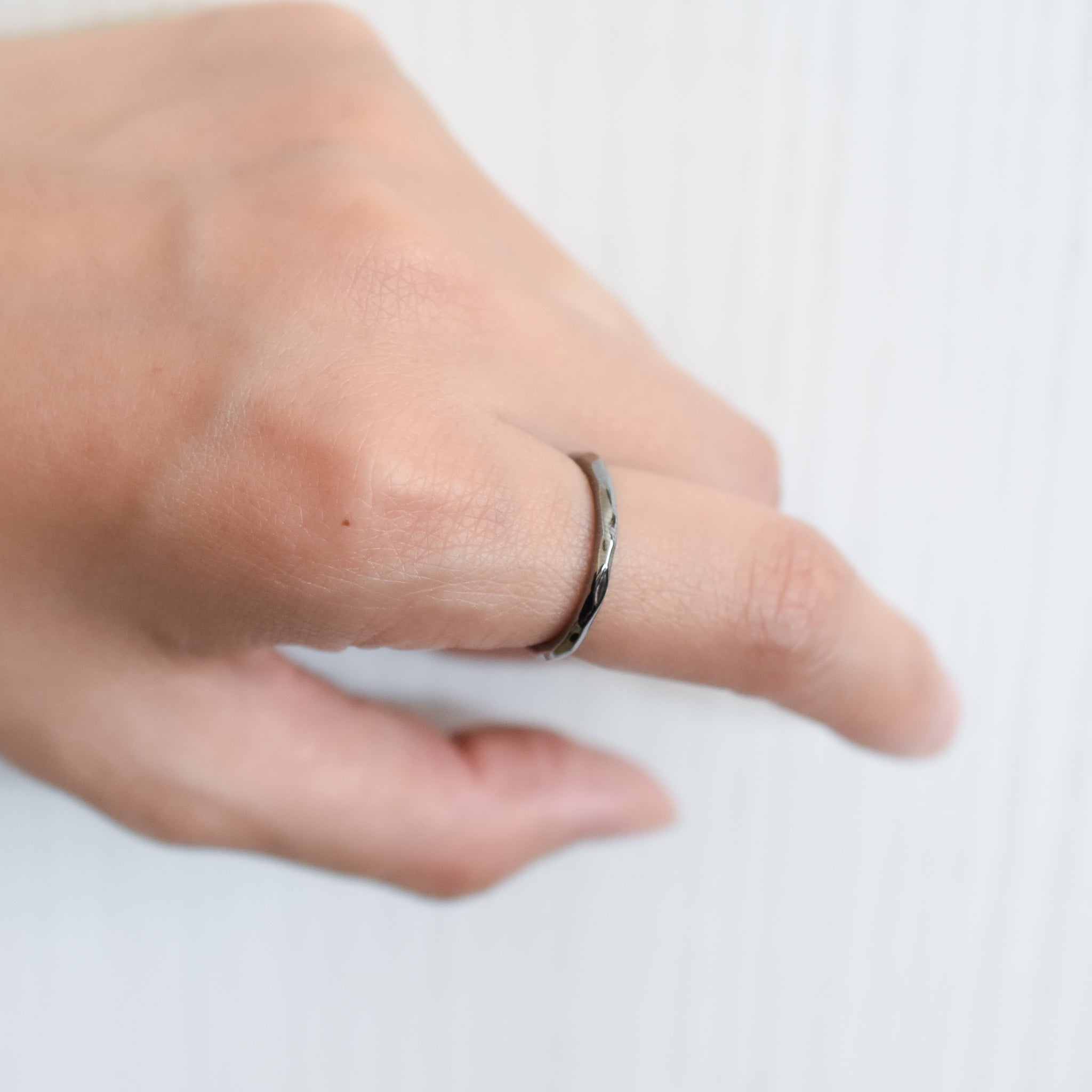 dressing-3-black【RING-026】