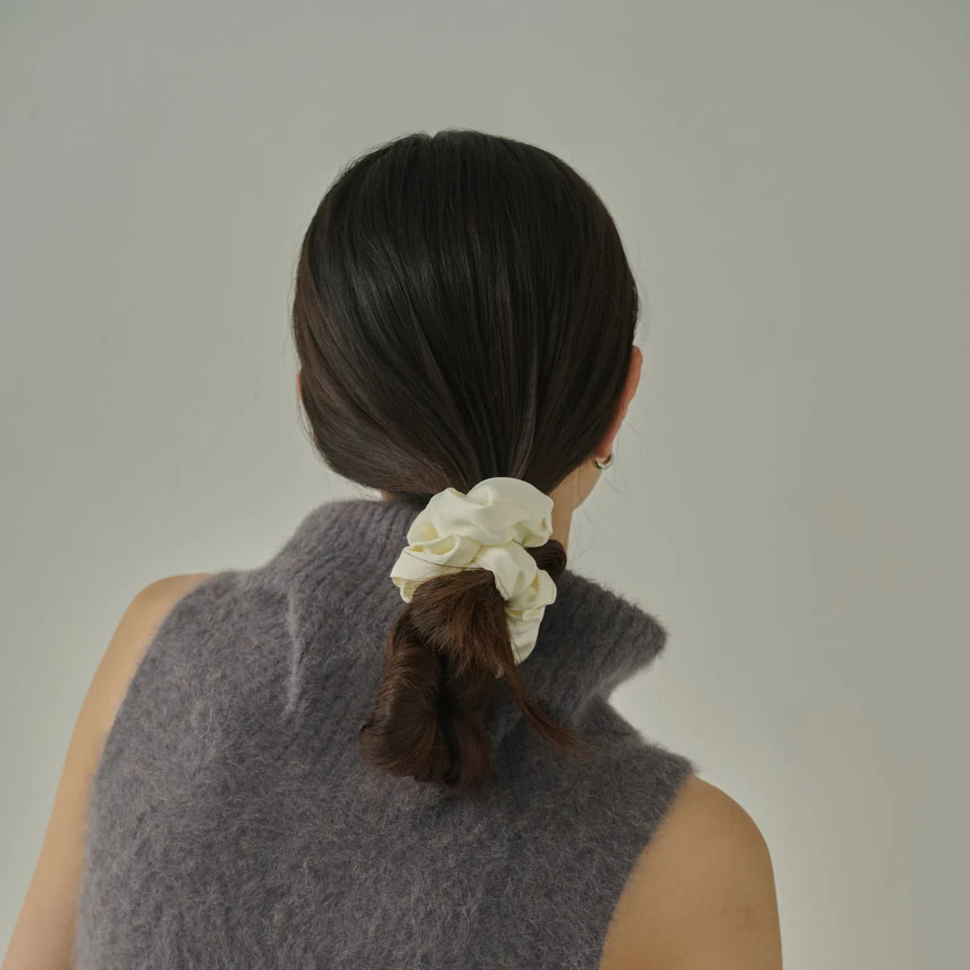 【Scrunchie】サテン WHITE【HAIR-001-WHT】