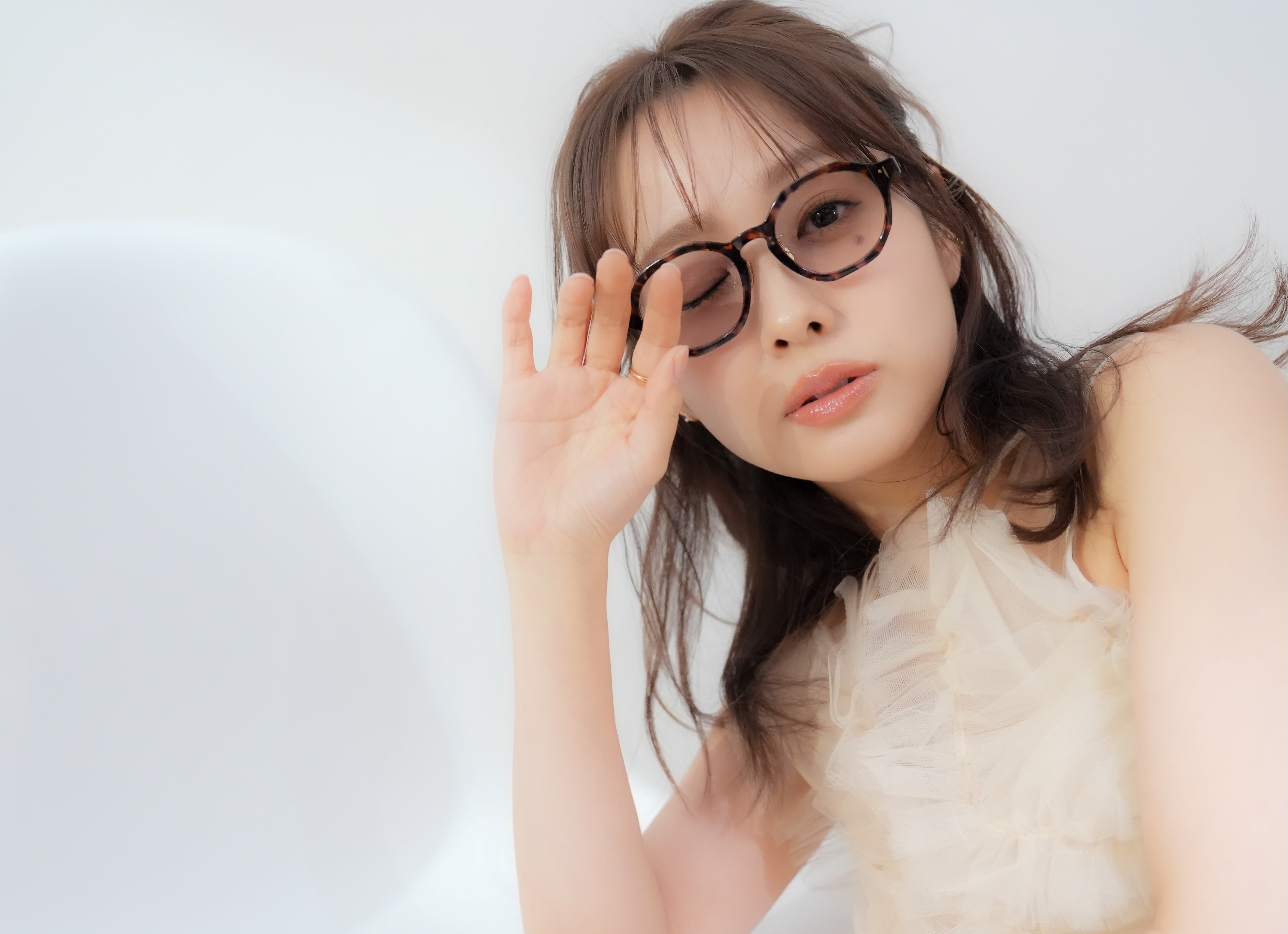 前田希美×Re:See link/Demi Brown ローズグレー25%レンズ