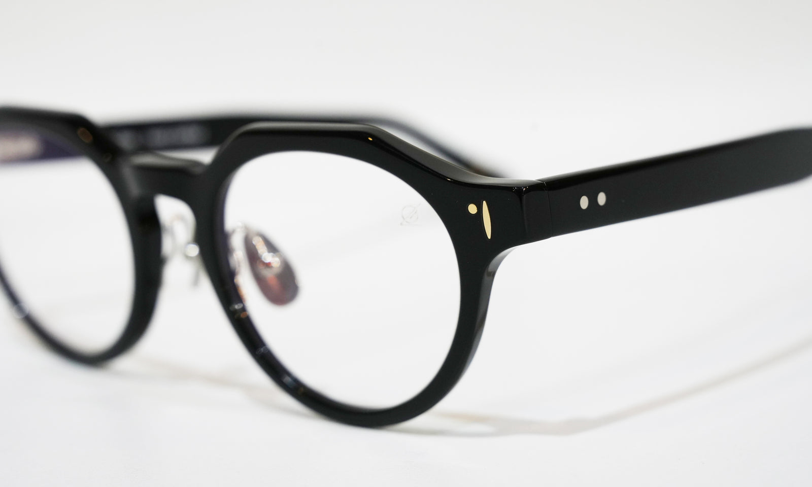 Re:see リシー サングラス sort black 759FFA3D-3CA9-473B-97CB-