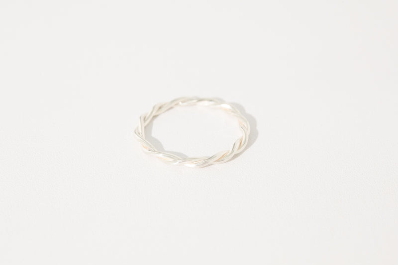 Ring-007 helix silver
